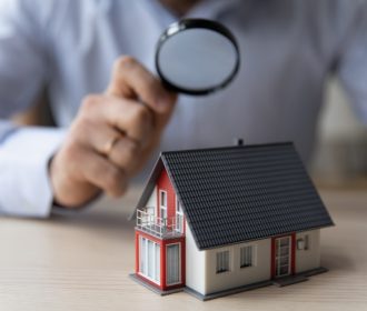 Guide complet pour estimer une maison avant l’achat : critères et outils en immobilier
